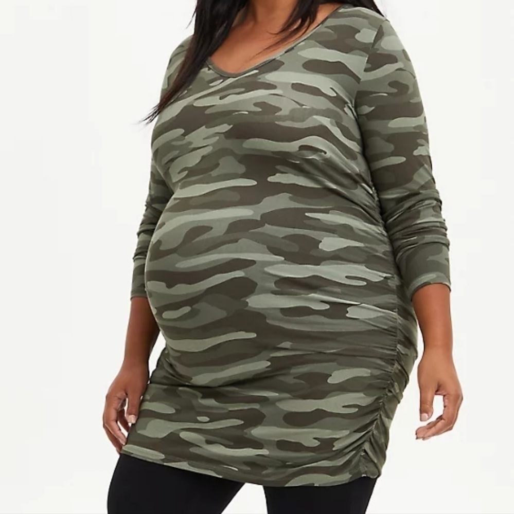 NWOT Torrid Olive Camo Long Sleeve Tunic